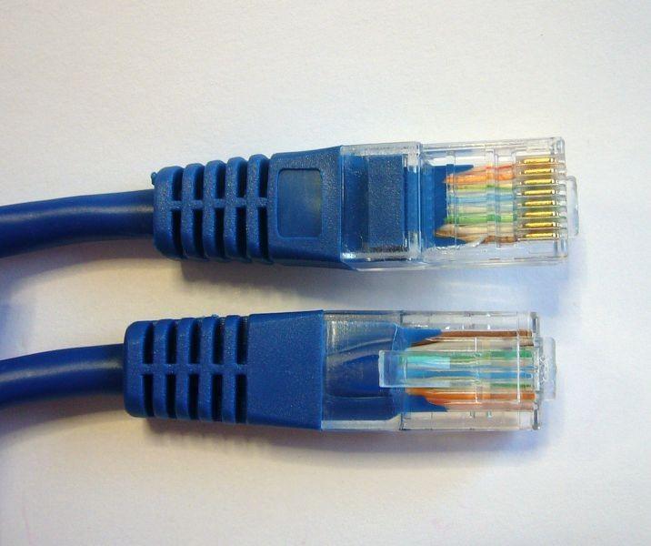 Патч-корд Technolink UTP4 cat 5e, 1,0м, ВС, LSZH, синий, литой коннектор