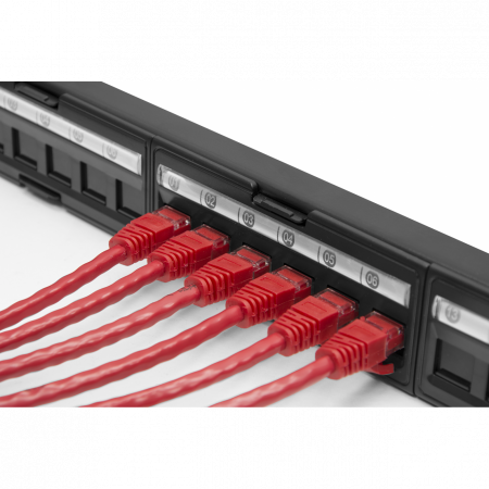 Коммутационная панель SNR, 19 для модулей KeyStone, незагруженная, неэкранированная, 1U, 24 порта, cat.5e, разборная, порты со шторками